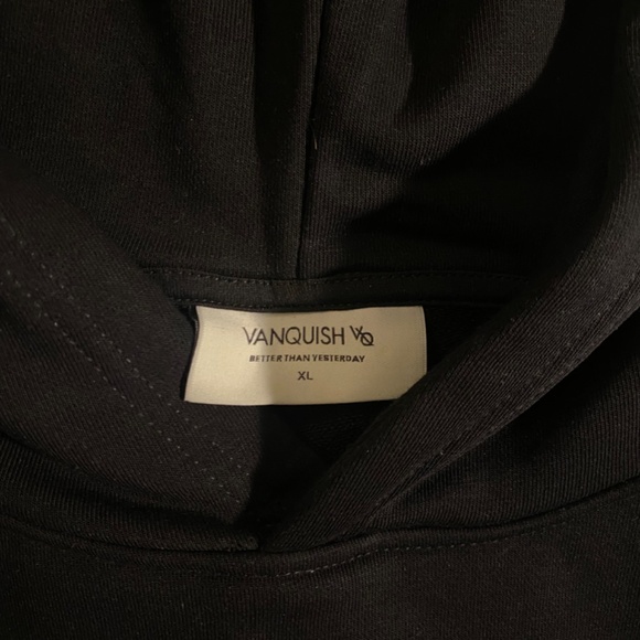 Vanquish Fitness Sweater and Shirt - Picture 5 of 6
